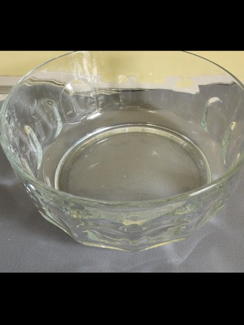 Vintage Arcoroc Cristal D'arques ROC 8 3/4" Round Fruit Serving Bowl